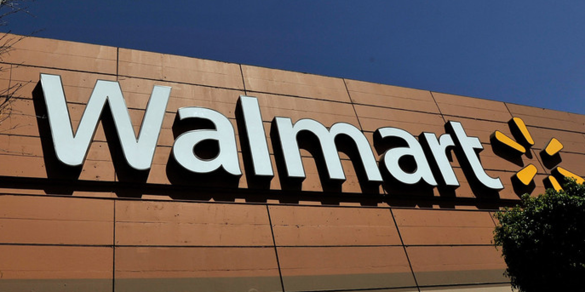 Walmart Broke Labor Law And Retaliated Against Workers, NLRB Charges ...