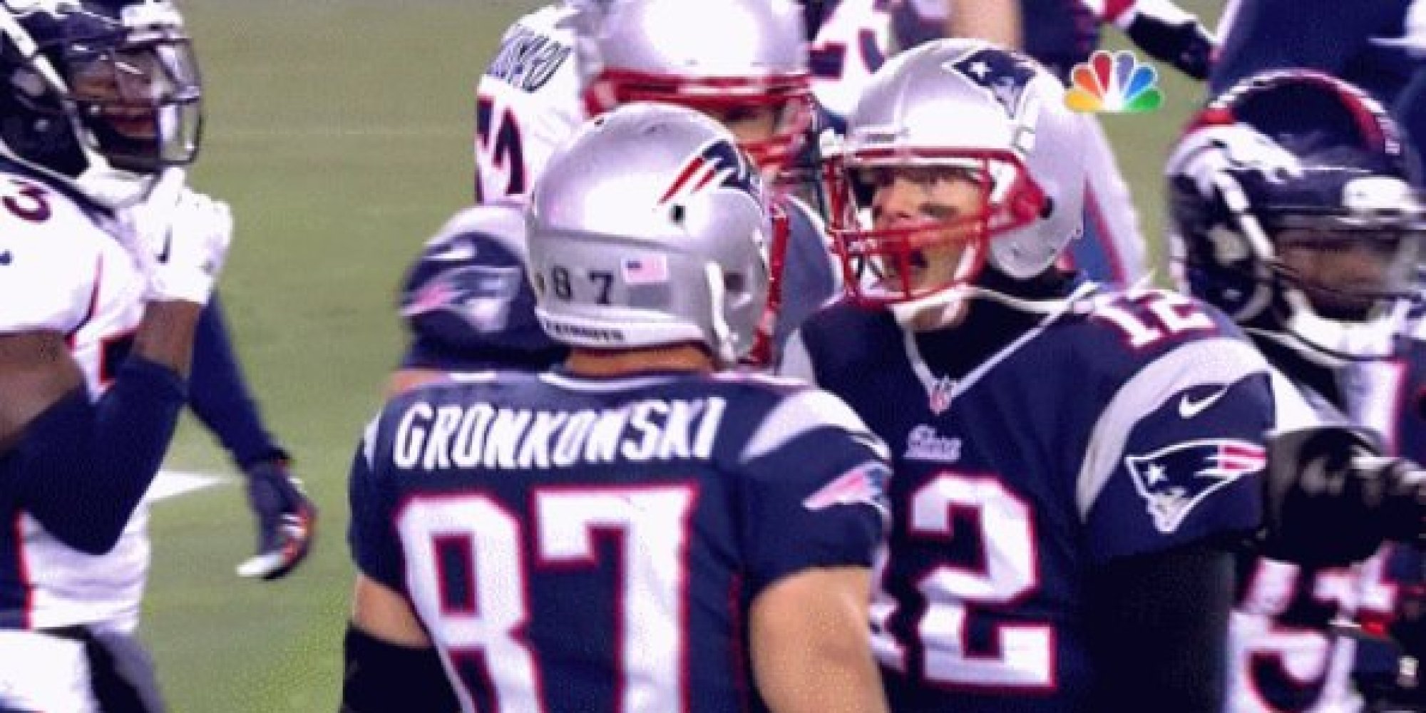 Tom Brady Shows Fired Up Face While Celebrating TD With Gronk (VIDEO