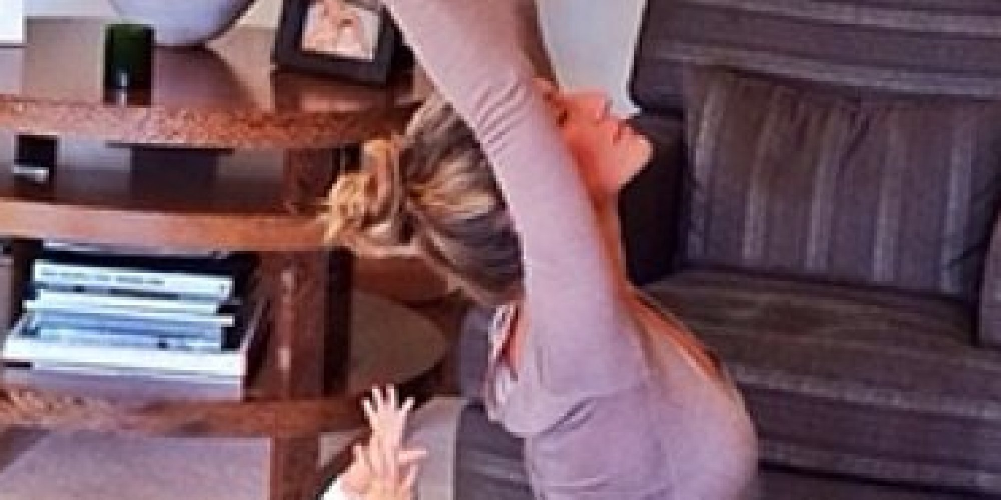 Gisele Bundchen Practices Yoga With Daughter Vivian And It Couldn't Be Cuter2000 x 1000