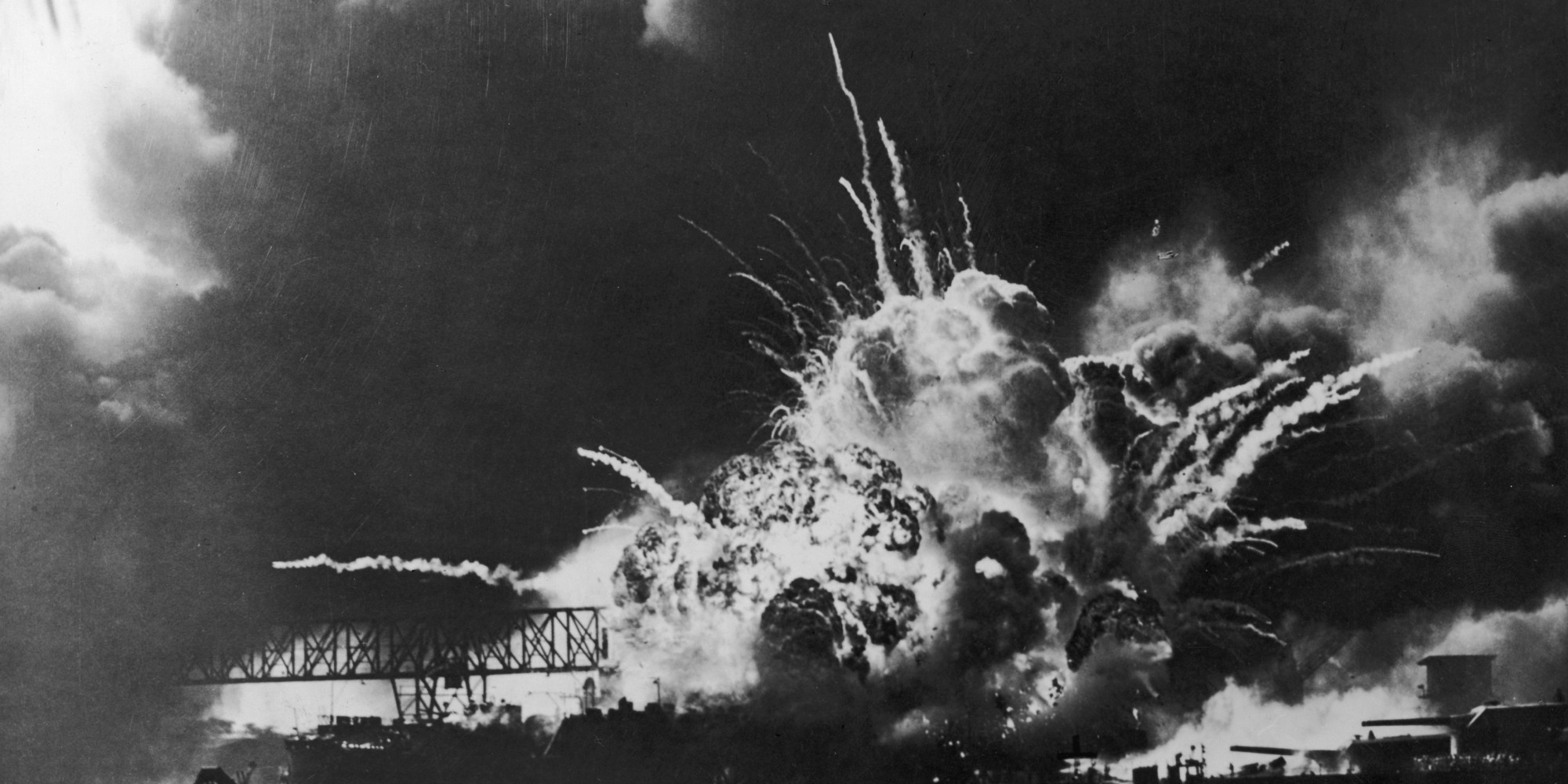 Essays on the bombing of pearl harbor