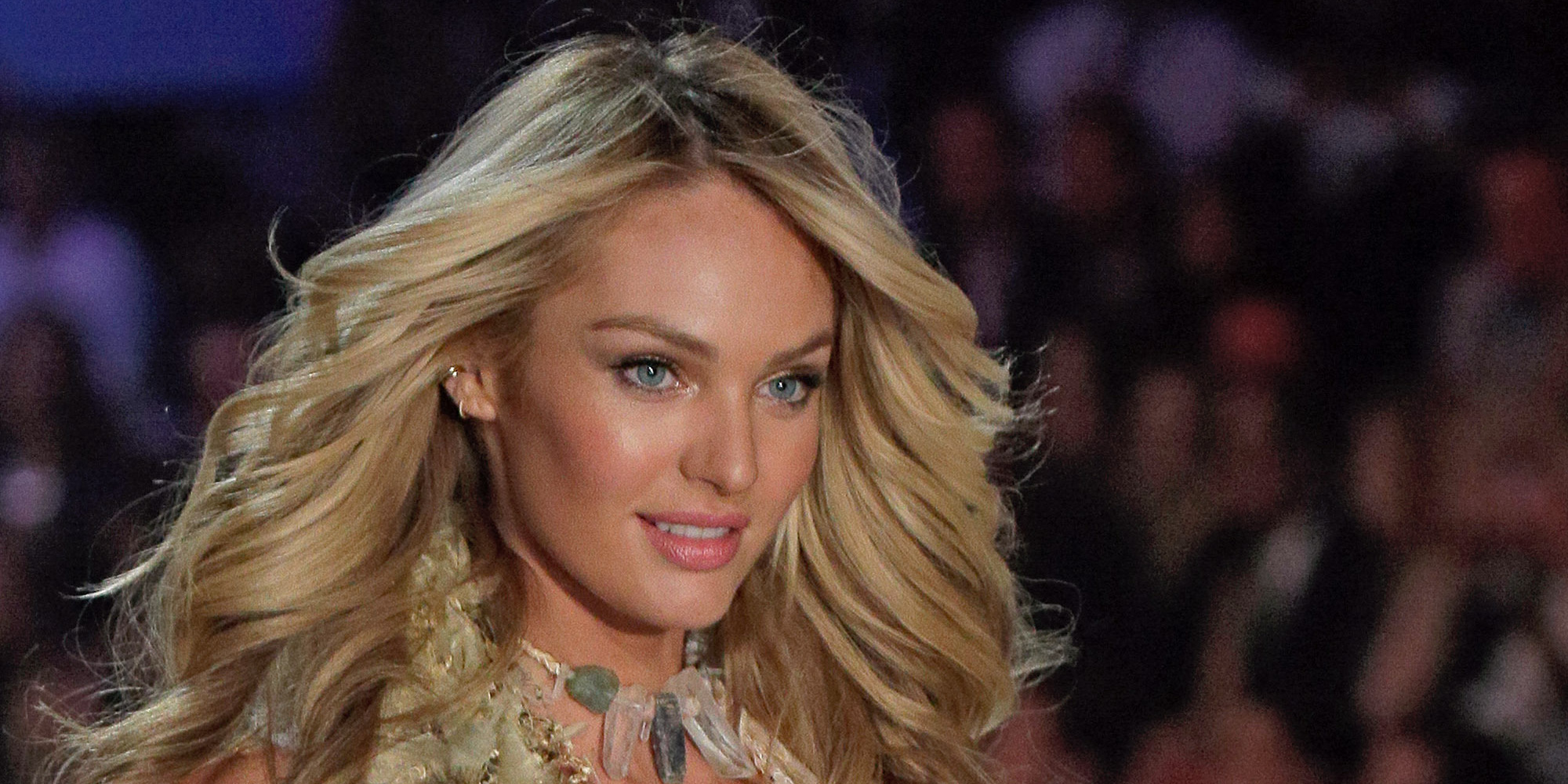 Model Candice Swanepoel LIVE | HuffPost