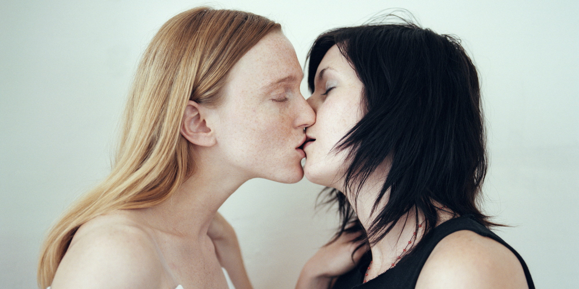 Extremely Hot Teen Lesbians Fuck 115
