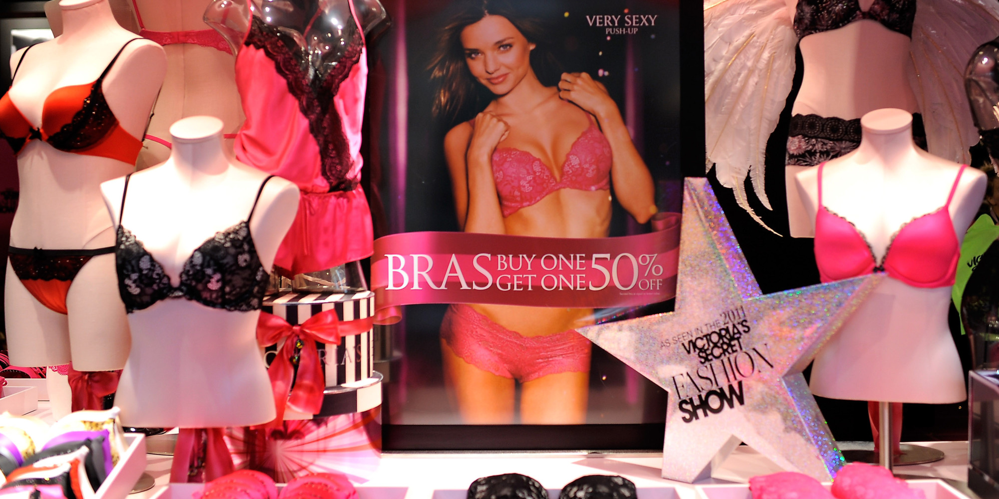 5 Things Men Should Know About Buying Lingerie According To Victorias