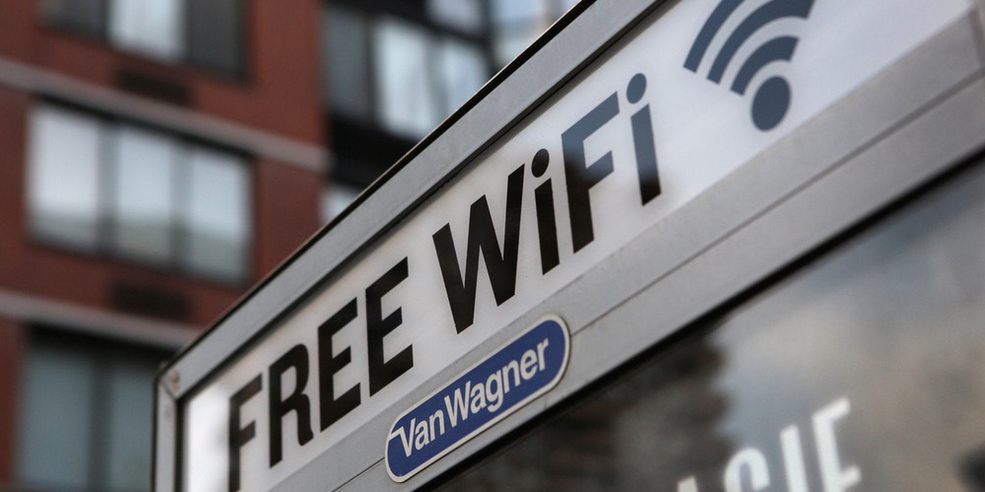 Harlem Will Be America's Largest Free Wifi Zone By This May | HuffPost