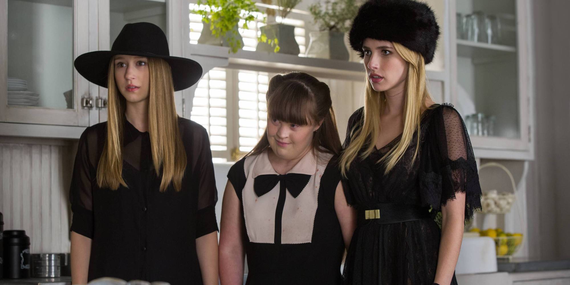 o-AMERICAN-HORROR-STORY-COVEN-facebook.j