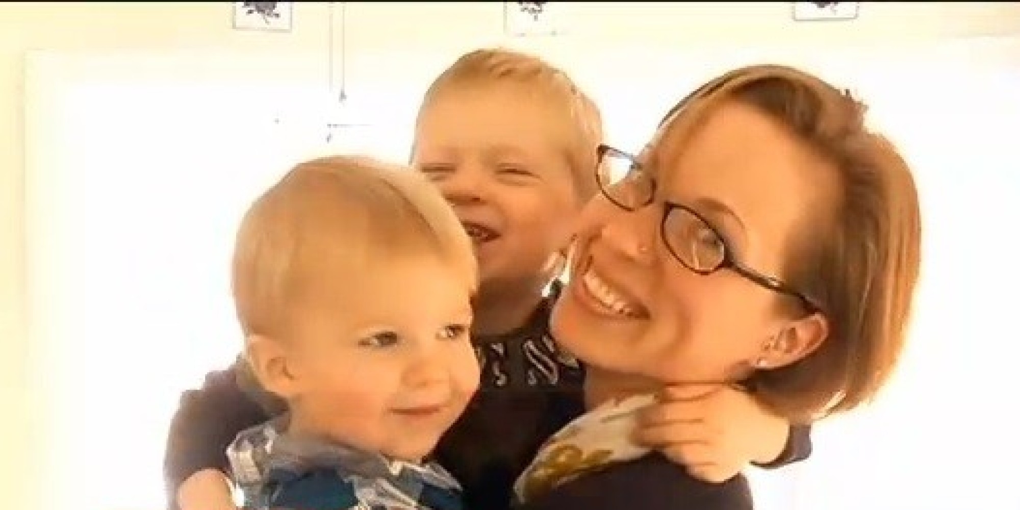 Mystery 'Angel' Gave This Single Mom A Christmas Miracle | HuffPost