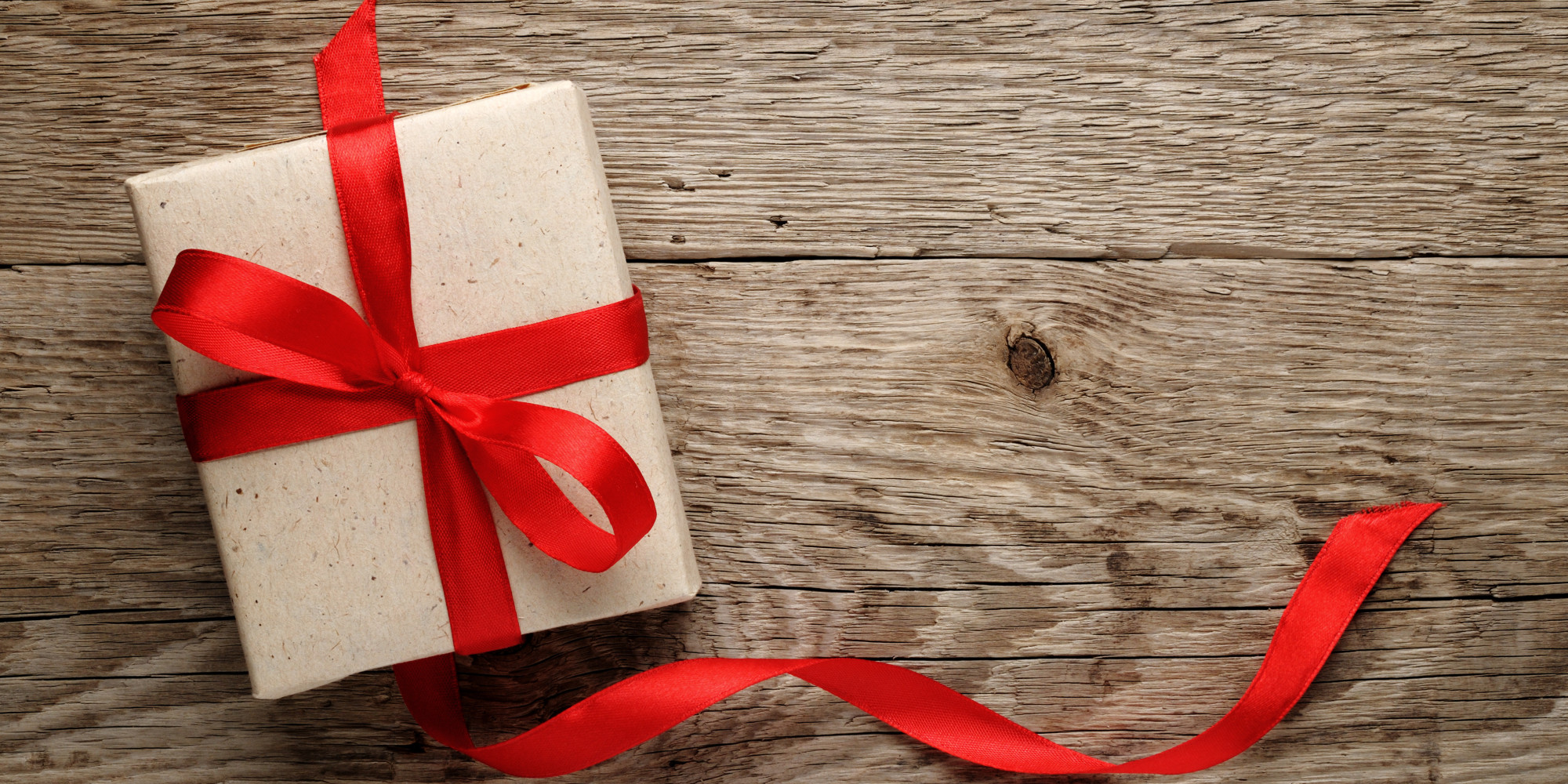 How To Wrap A Gift Like A Pro&hellip; And Not A 5-Year-Old (VIDEO) | HuffPost