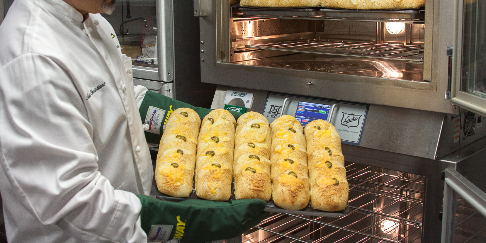 New Subway Jalapeño Cheese Bread To Hit Stores Jan. 1 HuffPost
