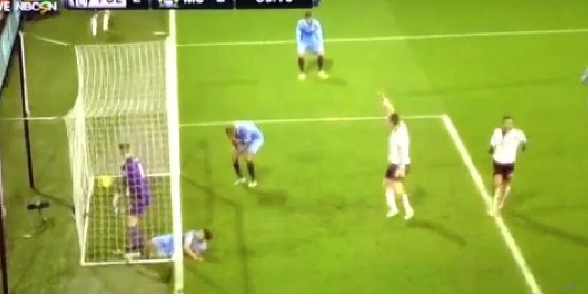 Vincent Kompany Scores Wild Own Goal In Manchester CityFulham Game (VIDEO) HuffPost