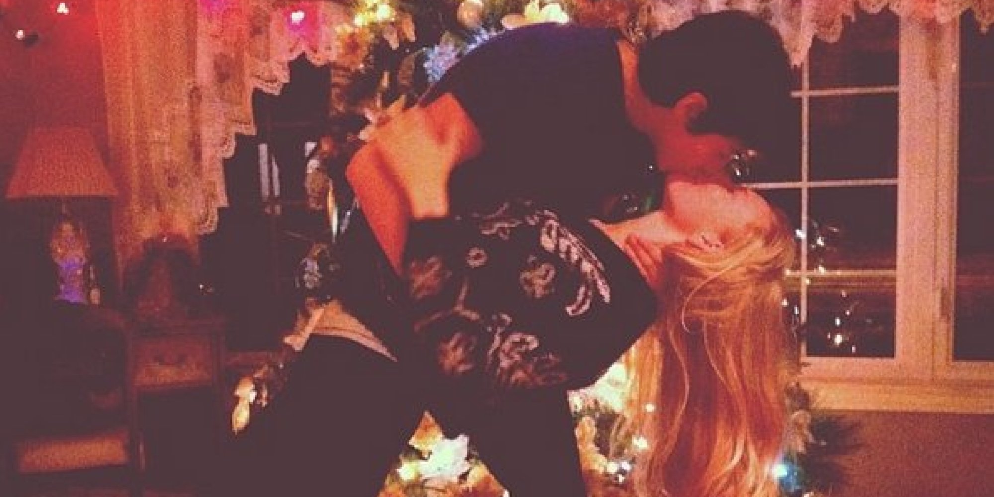 11 Signs Christmas Brings Out The Love In All Of Us (PHOTOS) | HuffPost