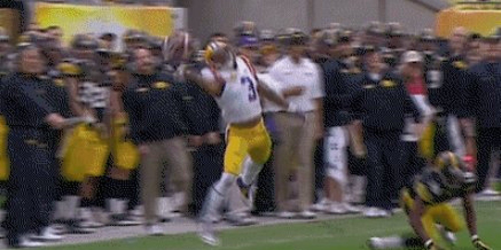 LSU Receiver Odell Beckham Jr. Made Amazing One-Handed Catch In Outback ...