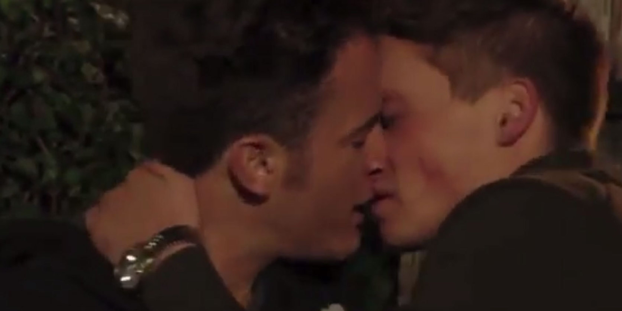 Gay Kiss Week 6