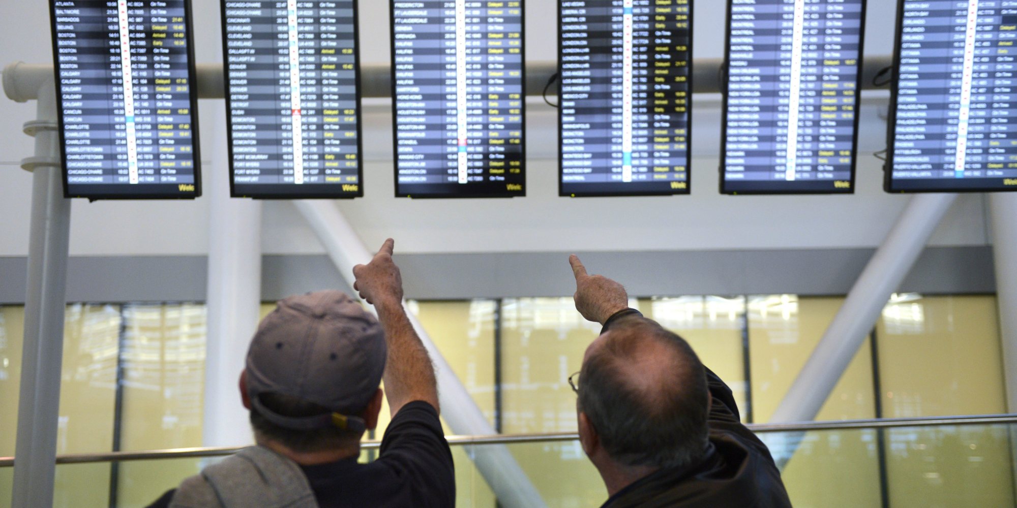 Pearson Airport Delays Extreme Wind Chill Creates Landing Backlog At