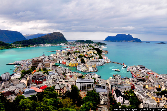 25 Reasons Norway Is The Greatest Place On Earth O-AALESUND-570