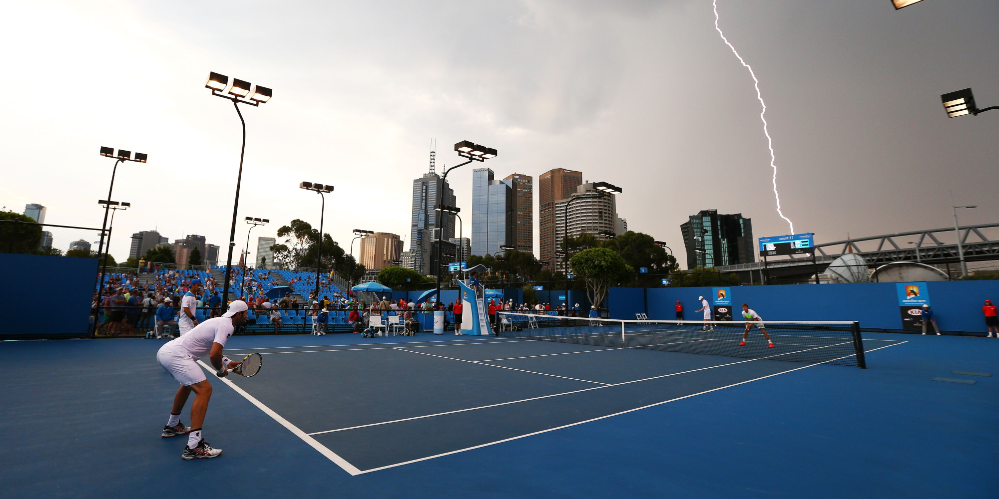 Australian Open 2014 Lightning Strikes In Melbourne (PICTURES)