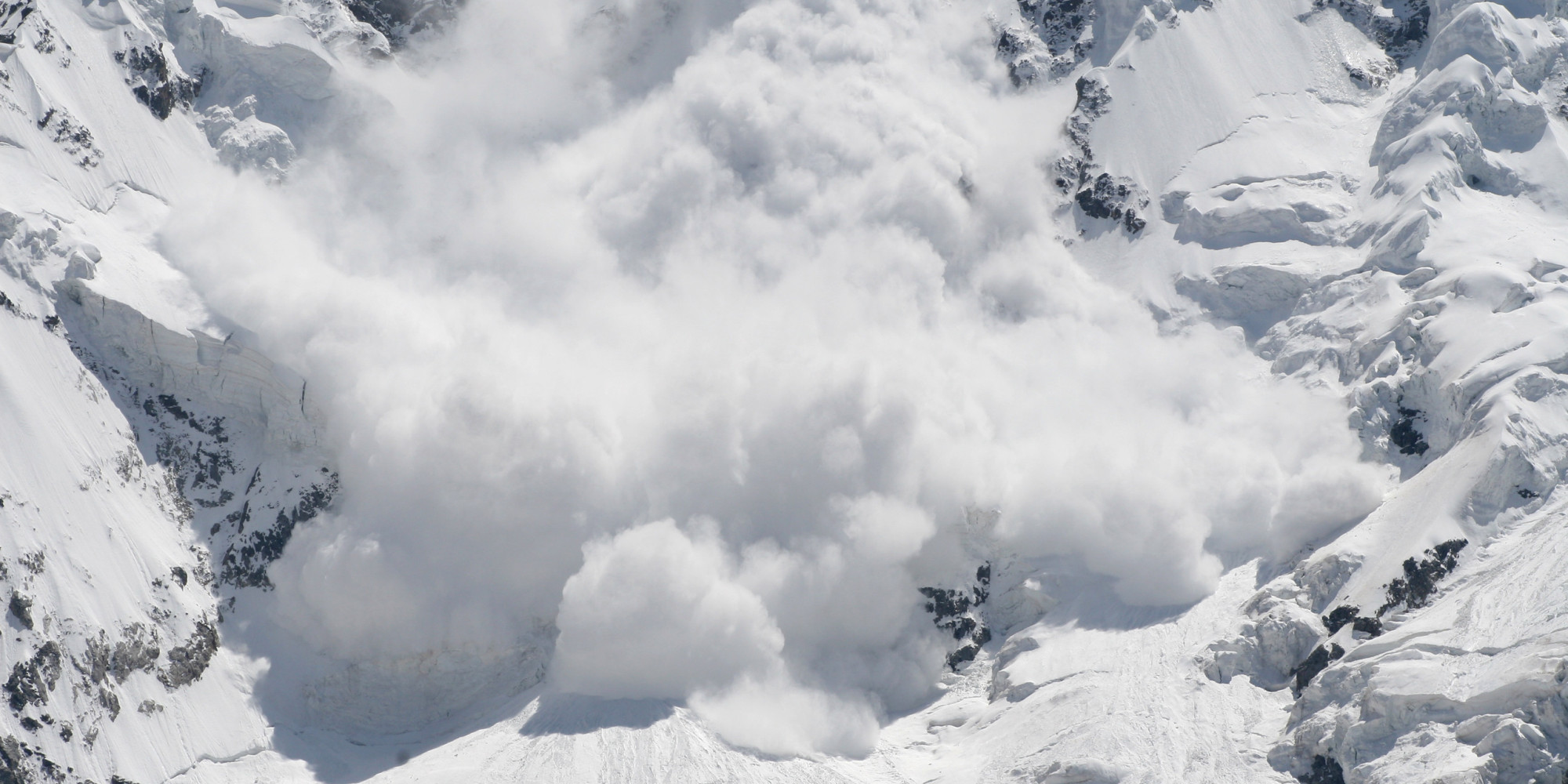 Special Avalanche Warning Issued For Alberta, B.C.