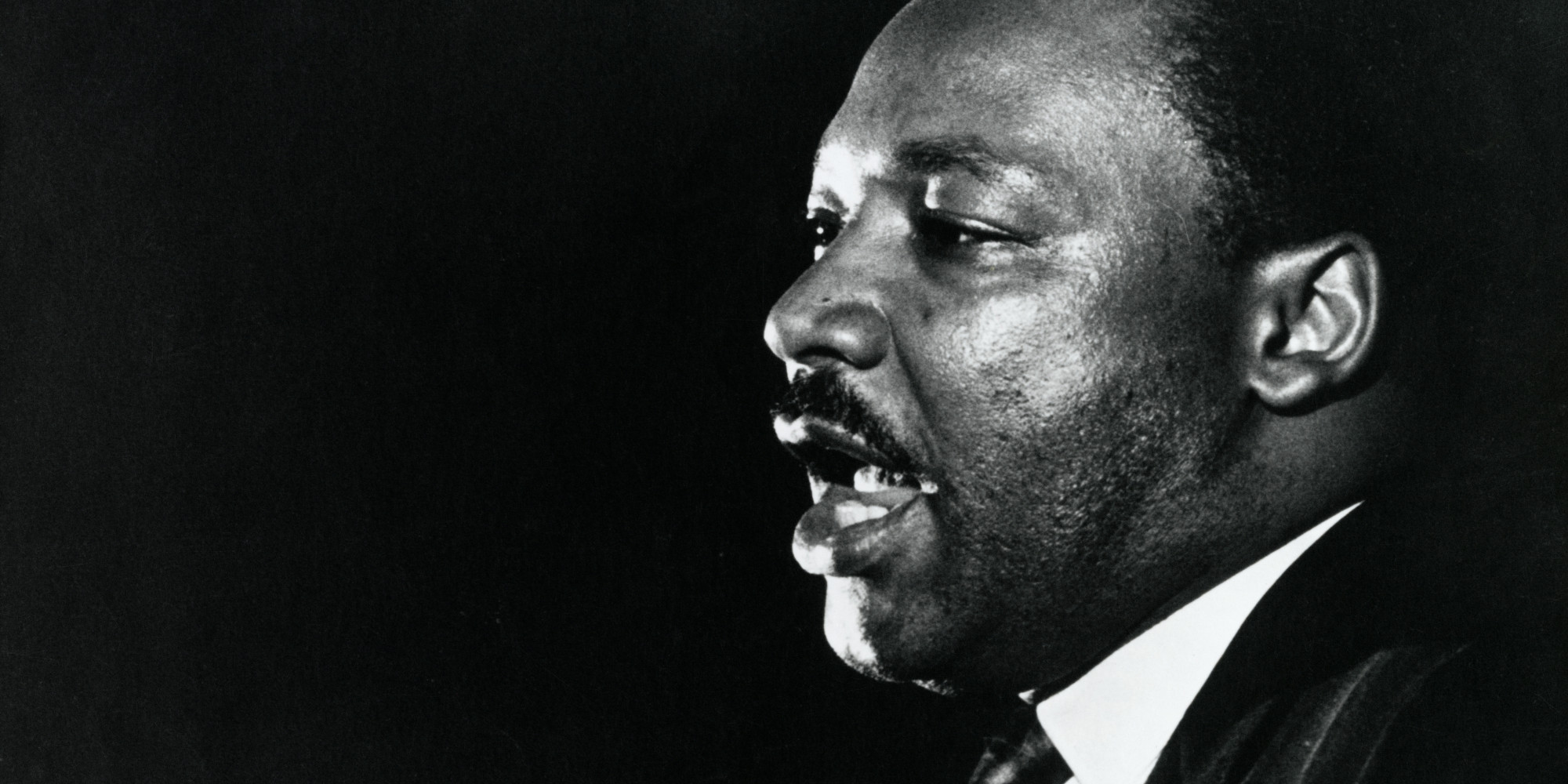 How far did martin luther king further the cause of civil rights essay