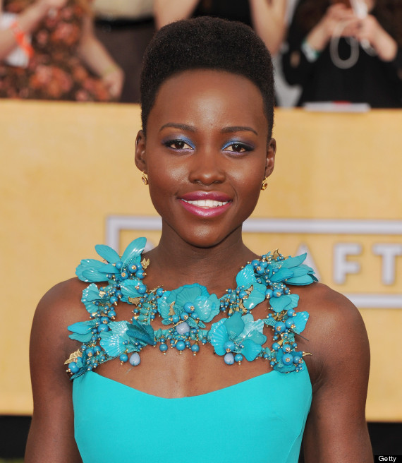 http://i.huffpost.com/gen/1570962/thumbs/o-LUPITA-NYONGO-SAG-AWARDS-DRESS-570.jpg