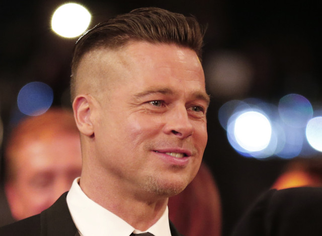 PHOTOS. Brad Pitt peut expliquer sa nouvelle coupe de cheveux