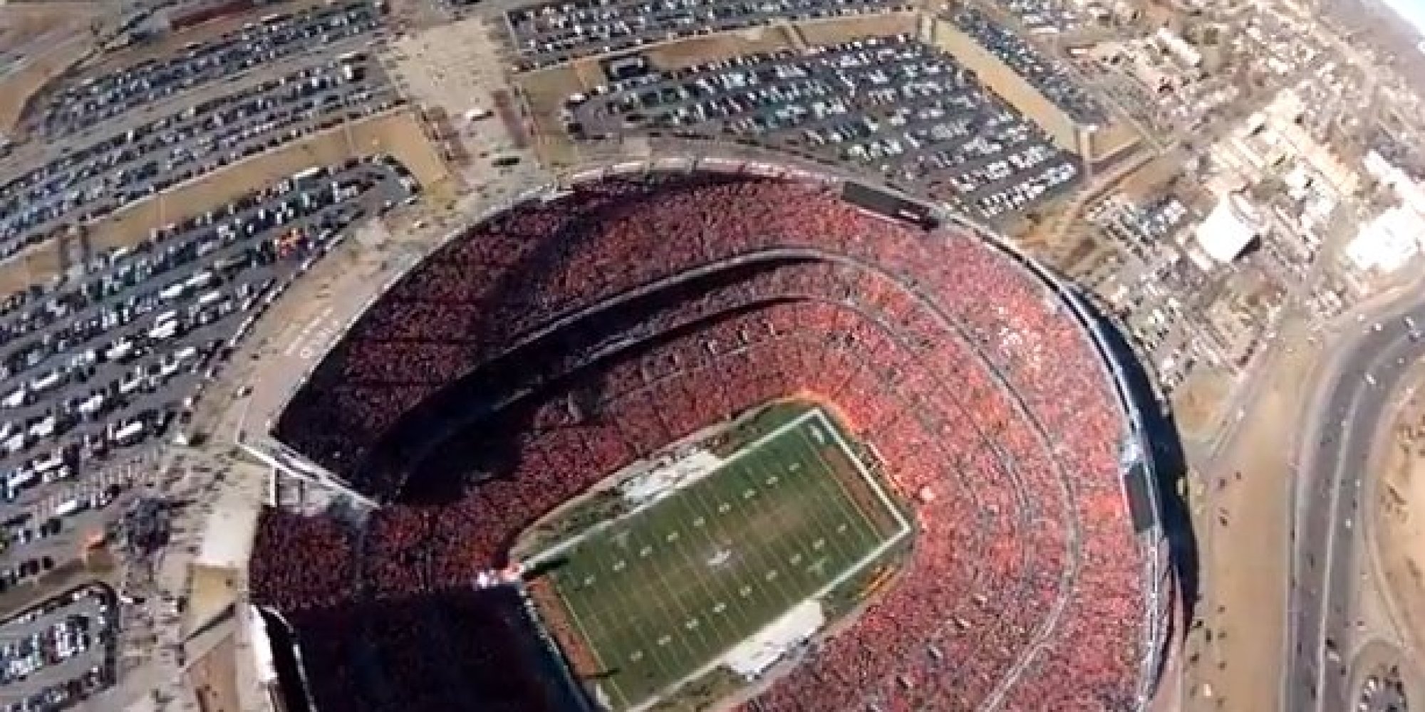 The Denver Broncos' Parachute Team Knows How To Make An Entrance (VIDEO