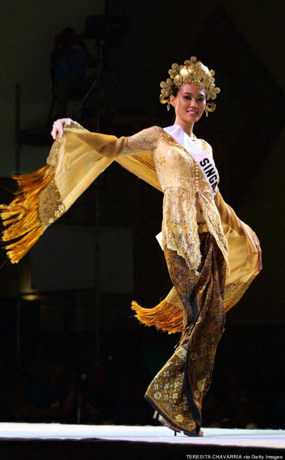 Anton Casey, British Businessman, Apologises For Mocking Posts About 'Poor People' In Singapore