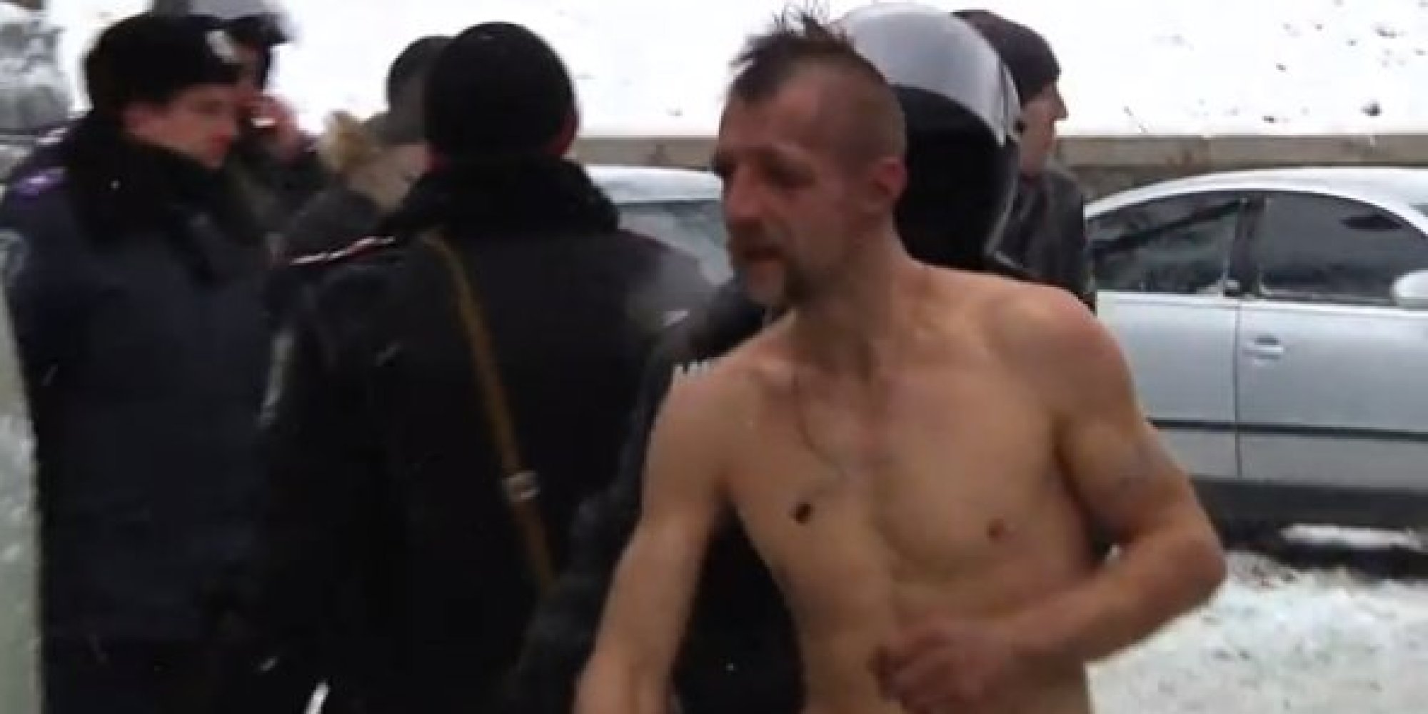 Голая милиционер