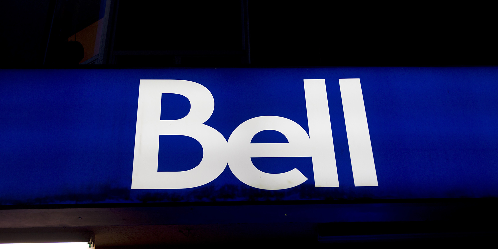 bell-canada-payphone-sign-bell-canada-co-company-wanted-sign-signs