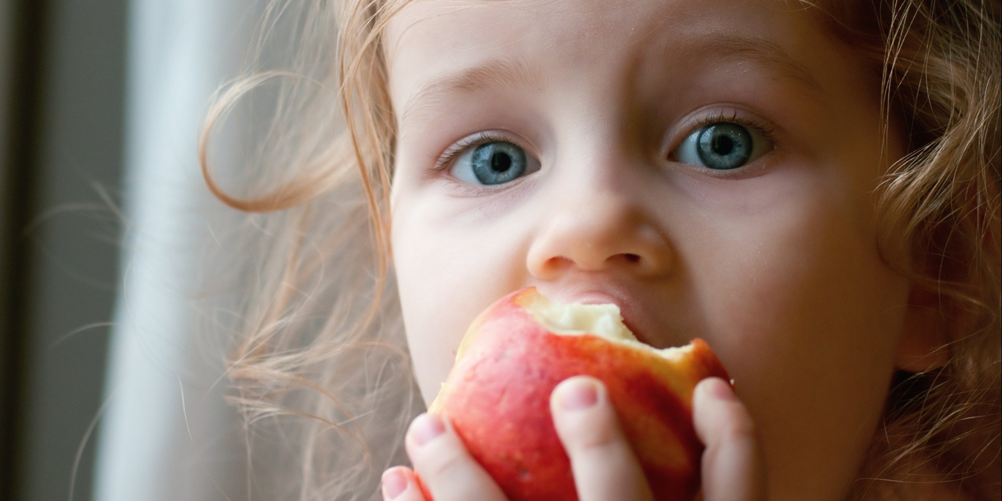 stop-worrying-about-feeding-your-kids-organic-fruit-huffpost