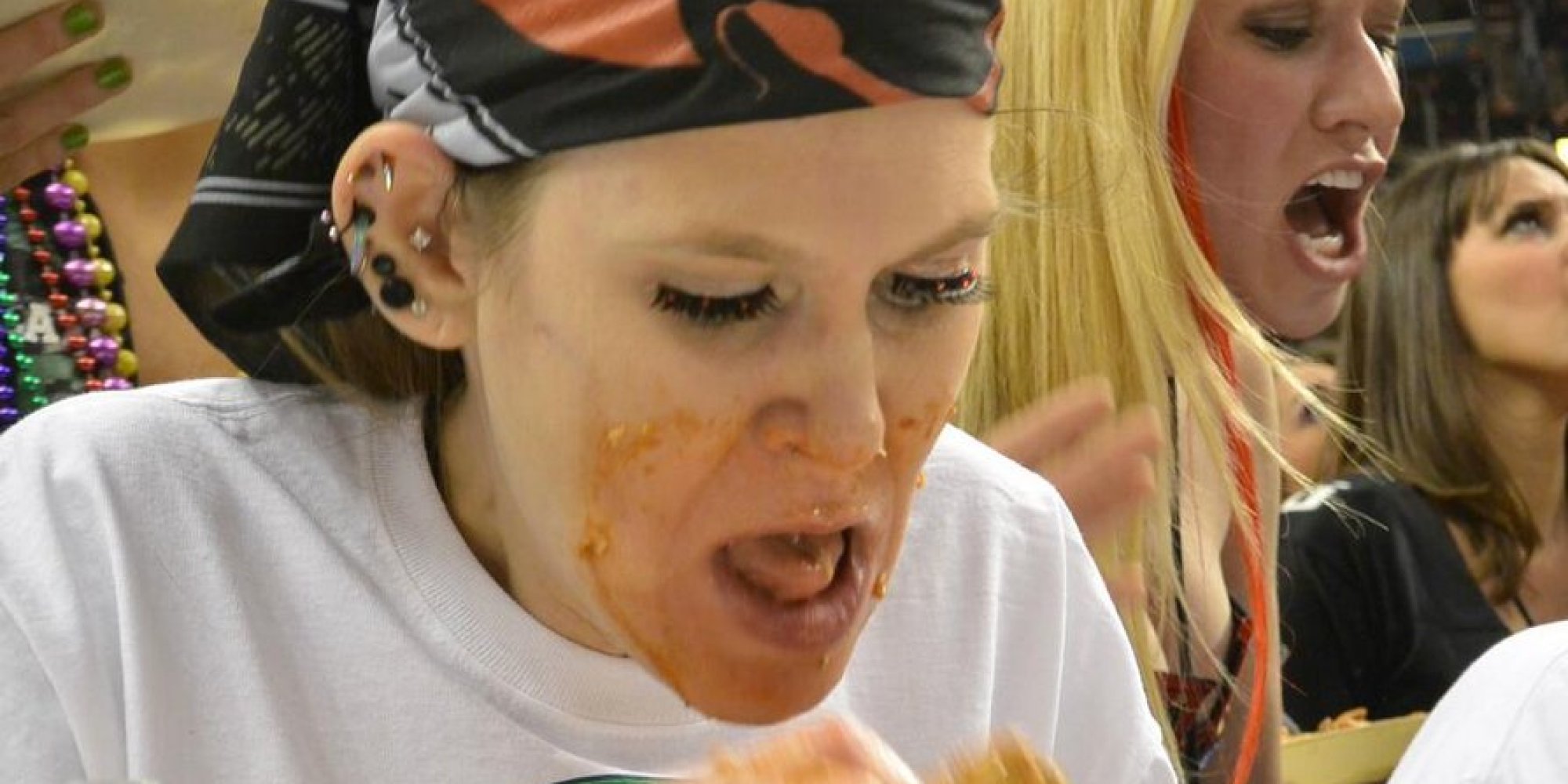 Molly Schuyler Eats 363 Chicken Wings In 30 Minutes, Sets New Wing Bowl