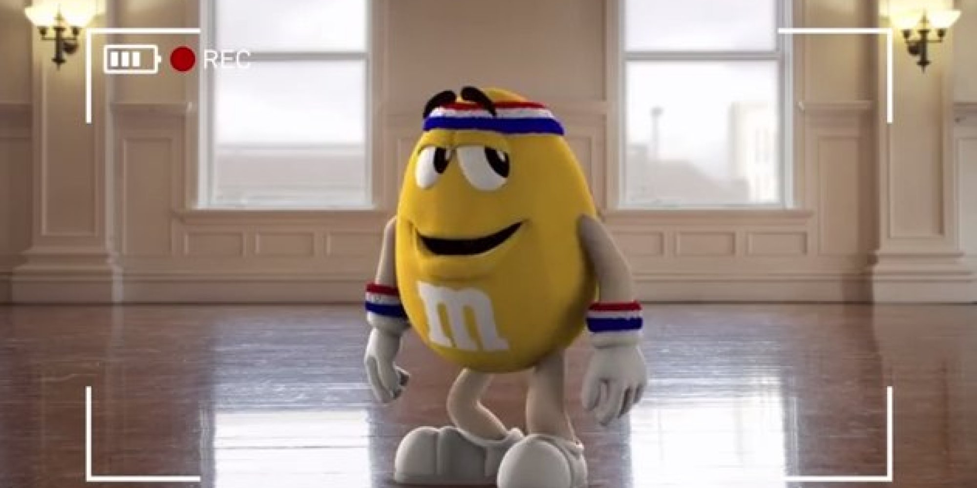 M&M Super Bowl Commercial 2014 Features Yellow M&M Being Kidnapped