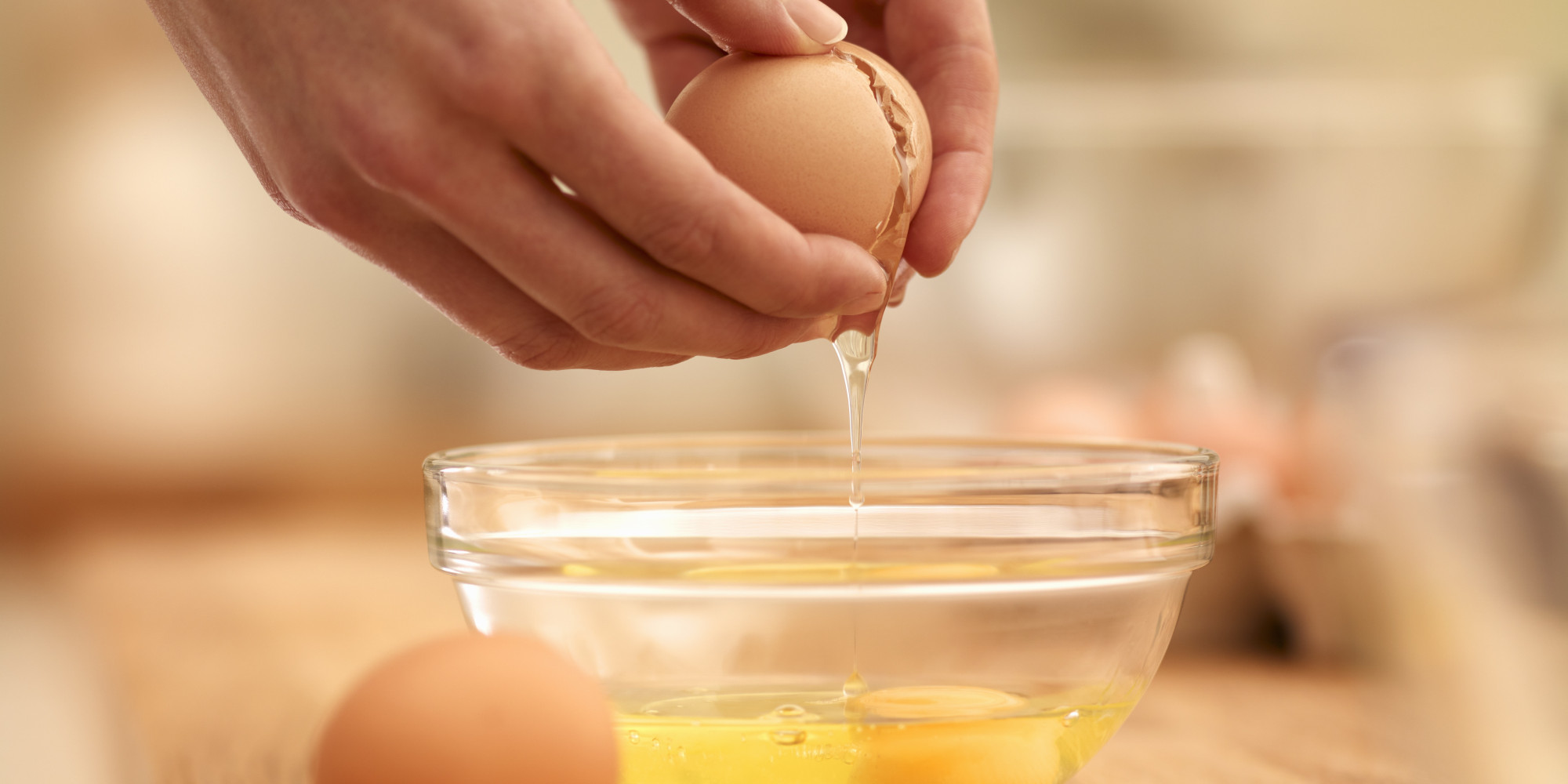 Every Way You Could Possibly Need To Crack An Egg (VIDEOS) | HuffPost