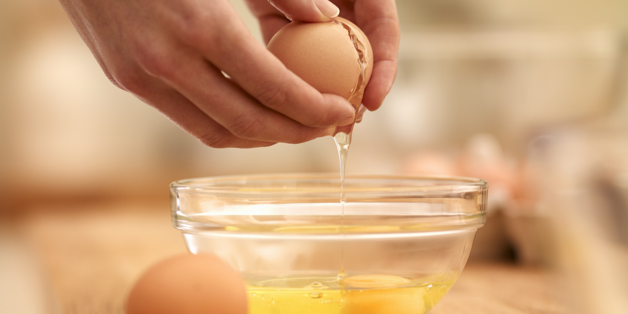 Every Way You Could Possibly Need To Crack An Egg (VIDEOS)