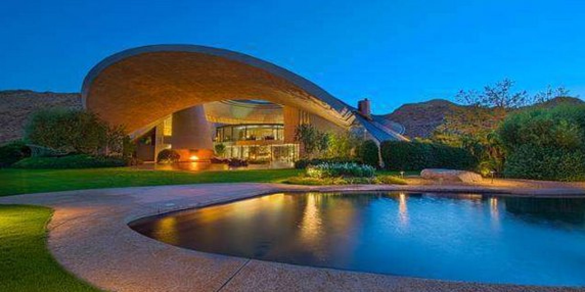 6 Incredibly Gorgeous Features We d Steal From Bob Hope s UFO Home 