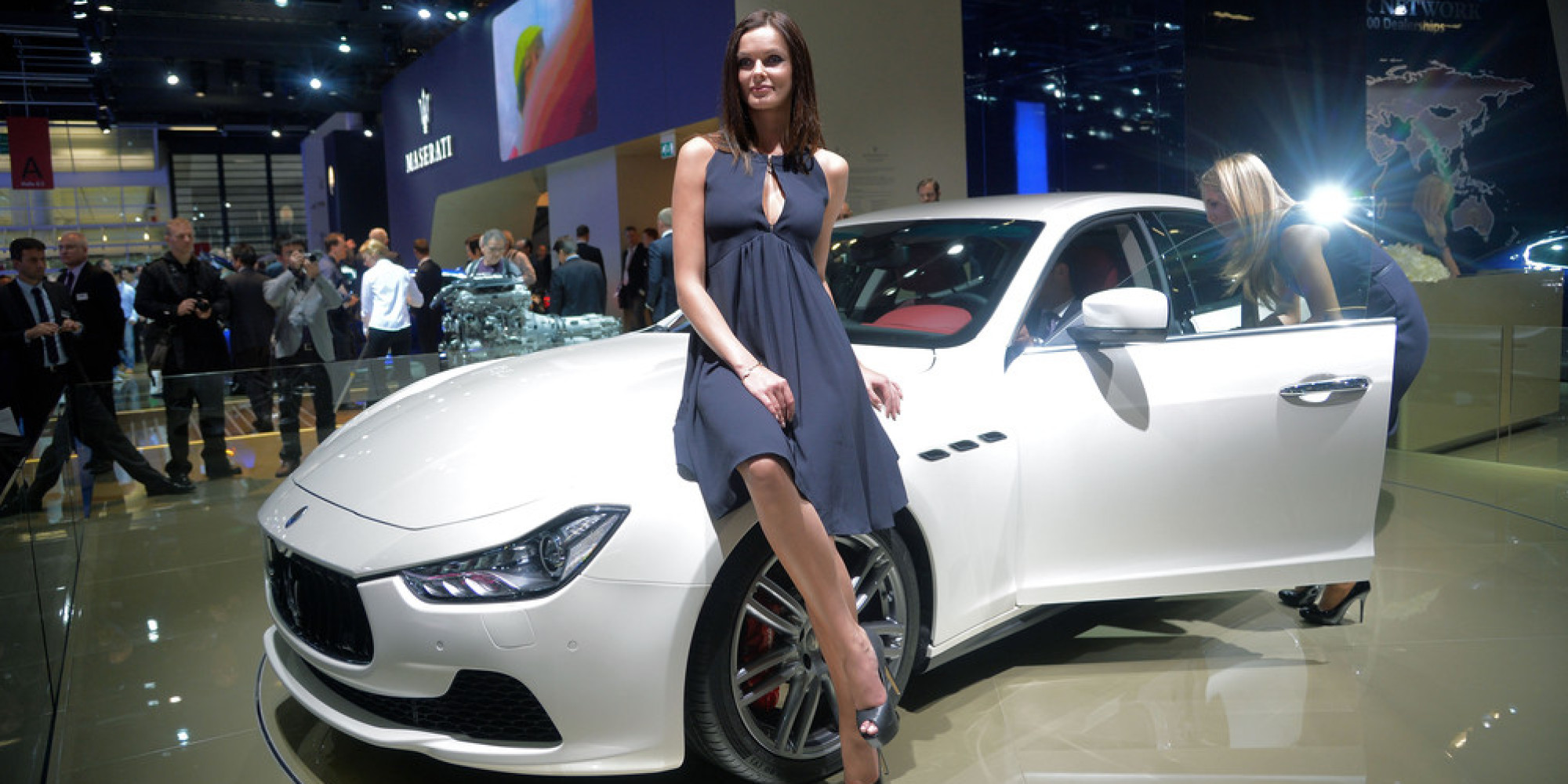 Here Are The Answers To The Questions Everyone's Asking About The Maserati Ghibli ...2000 x 1000
