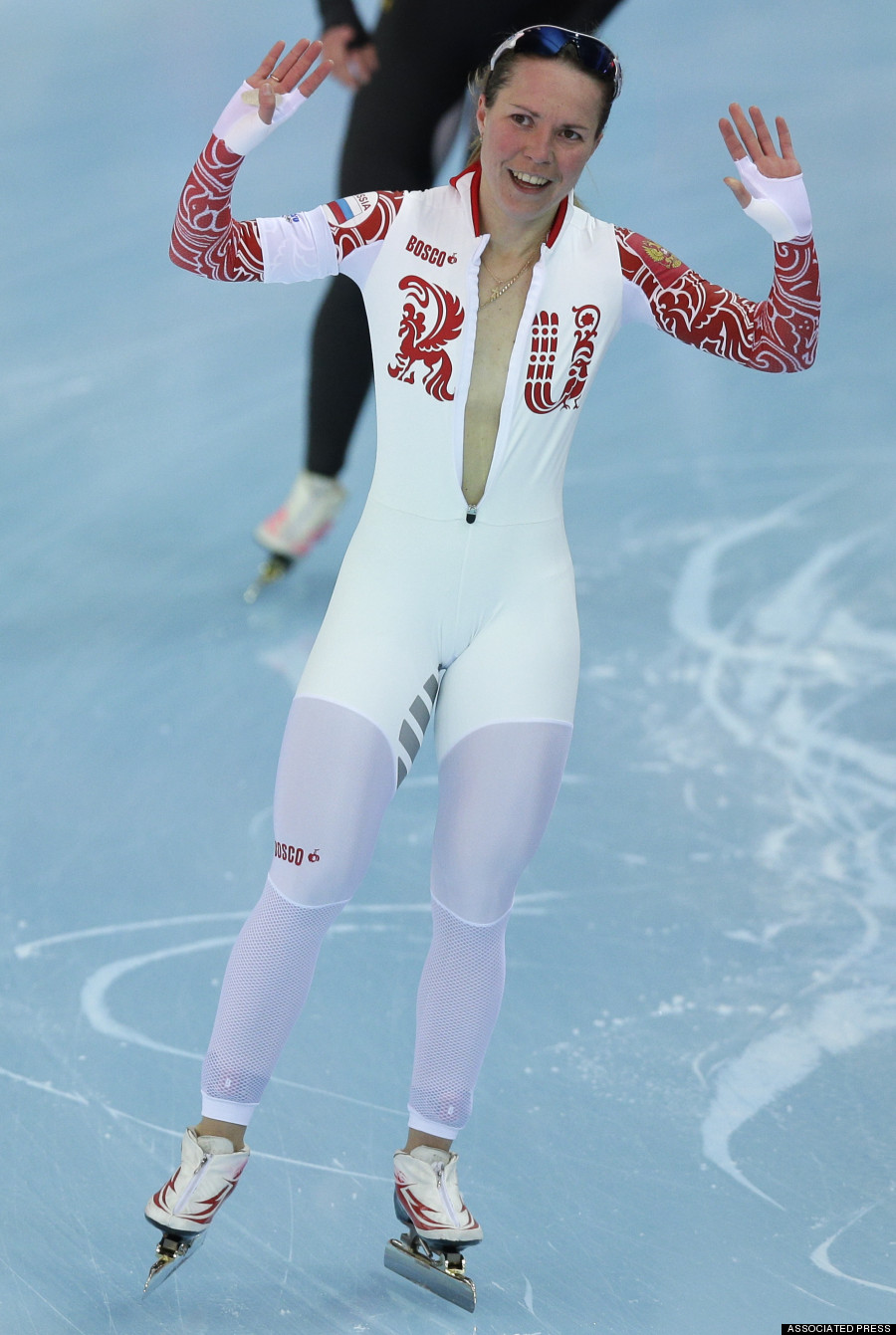 Russian Speed Skater Olga Graf Unzips Her Suit Without Realizing She S