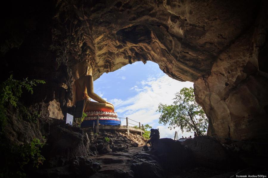 [Image: o-TEMPLE-CAVE-THAILAND-900.jpg?1]