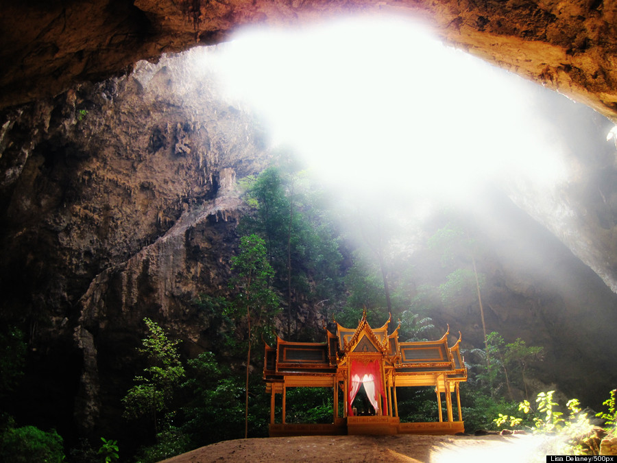 Buddhist Cave Temples Are Jaw-Droppingly Gorgeous O-CAVE-900