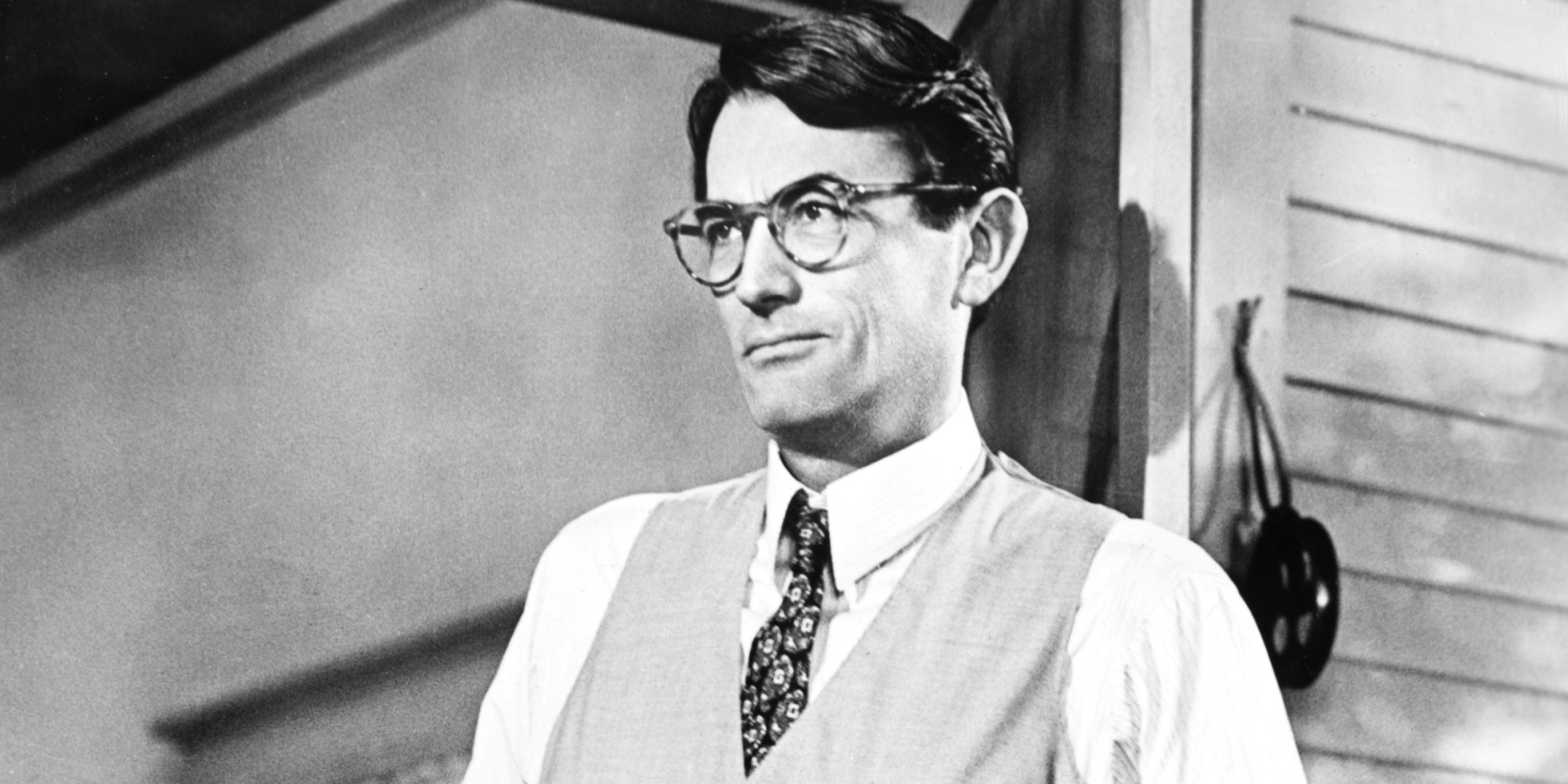 http://i.huffpost.com/gen/1622224/images/o-ATTICUS-FINCH-TO-KILL-A-MOCKINGBIRD-facebook.jpg