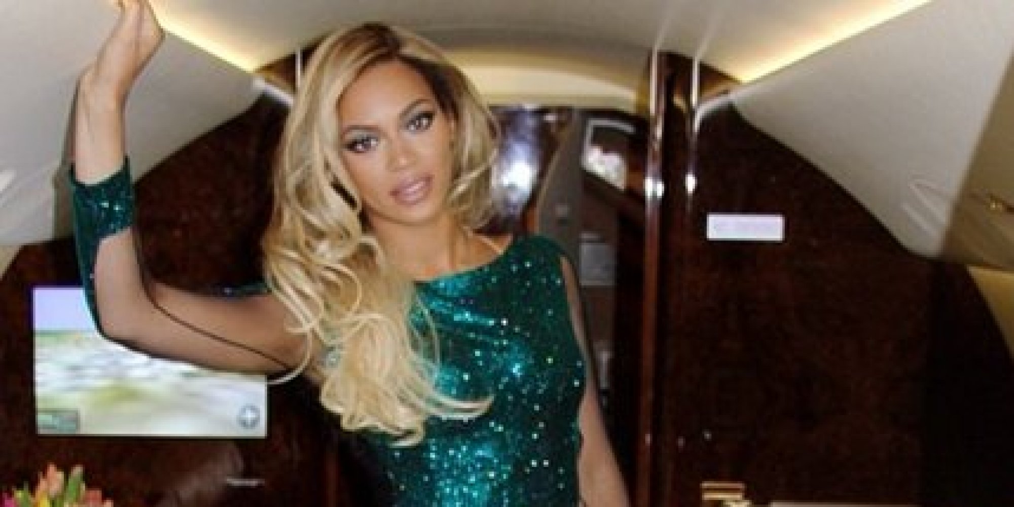 BRITS 2014 Beyoncé Boards Private Jet Straight After Performance Of