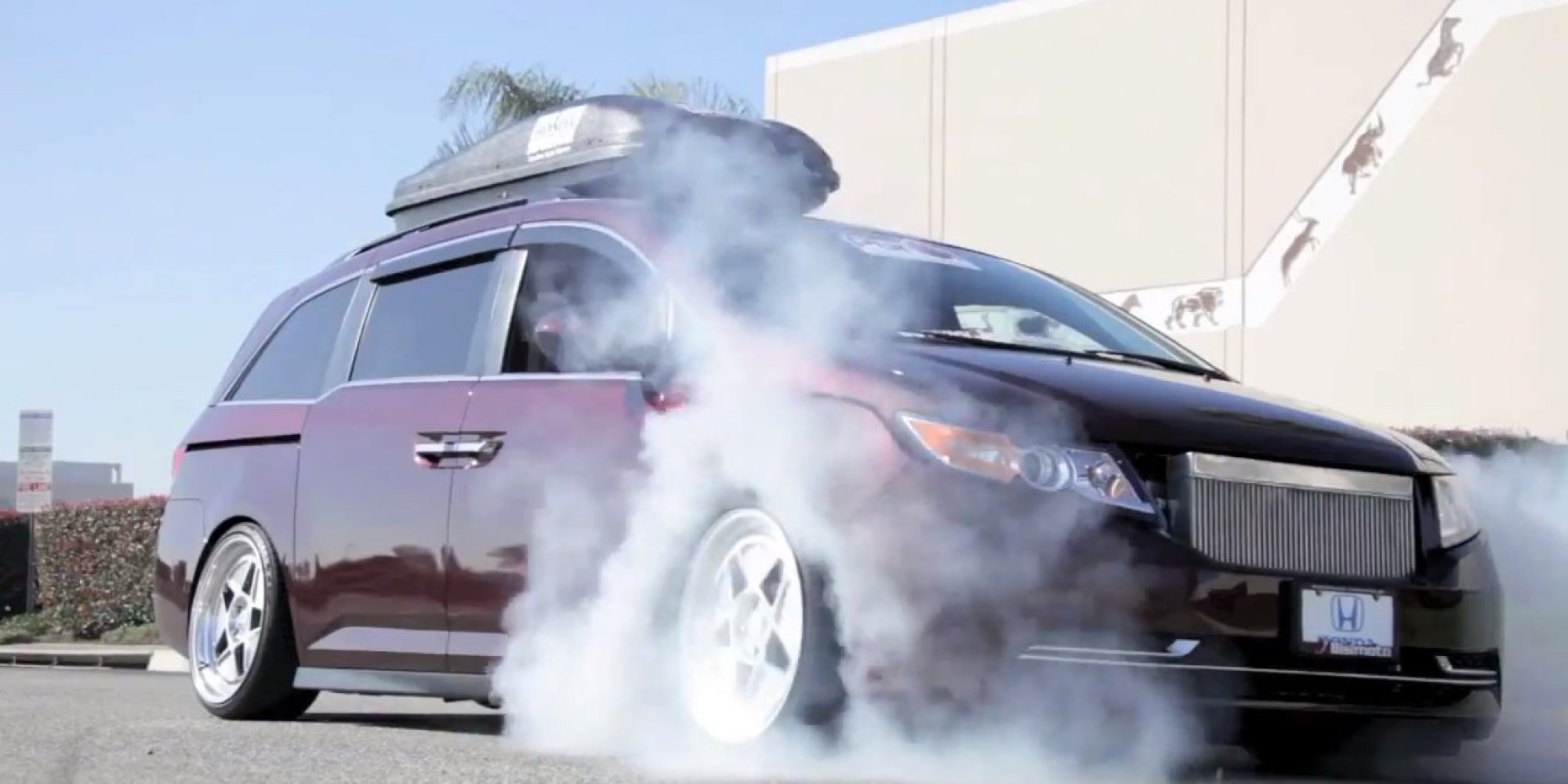 What Happens When A Minivan With More Horsepower Than A Bugatti Veyron
