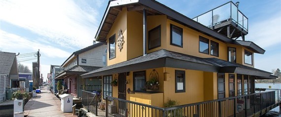 HOUSEBOAT