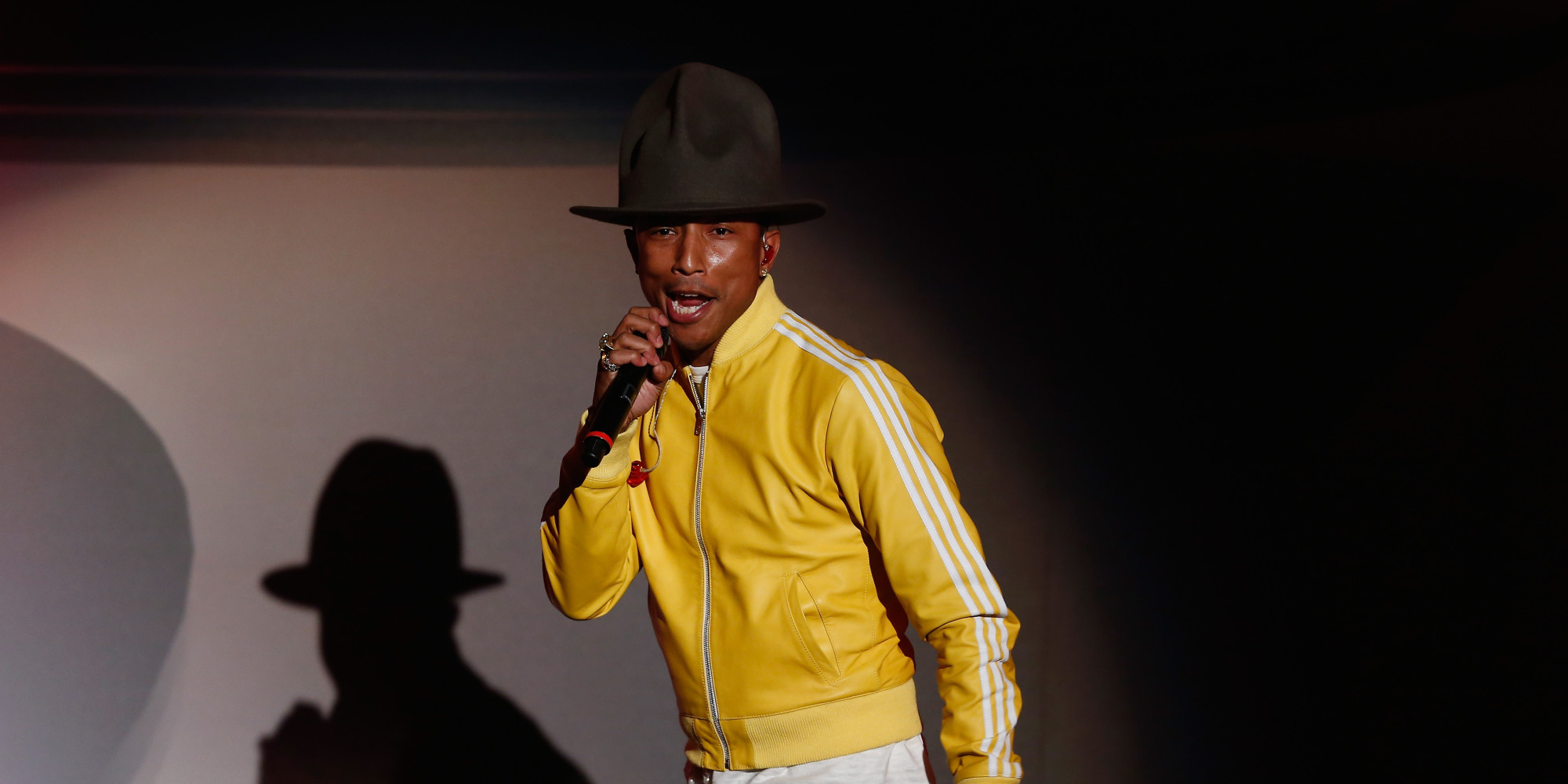 Pharrell S Oscars Performance Leaves Entire Audience Happy Huffpost