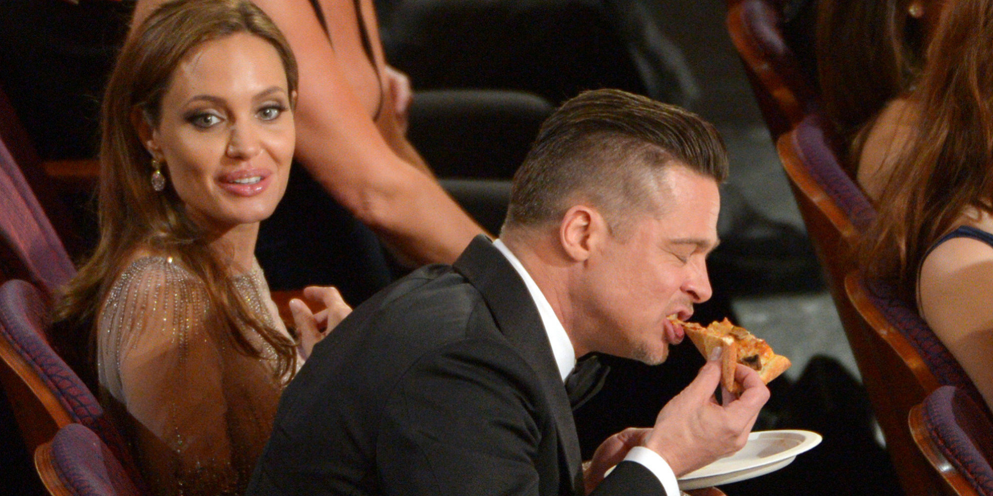 o-BRAD-PITT-COMIENDO-PIZZA-OSCAR-facebook