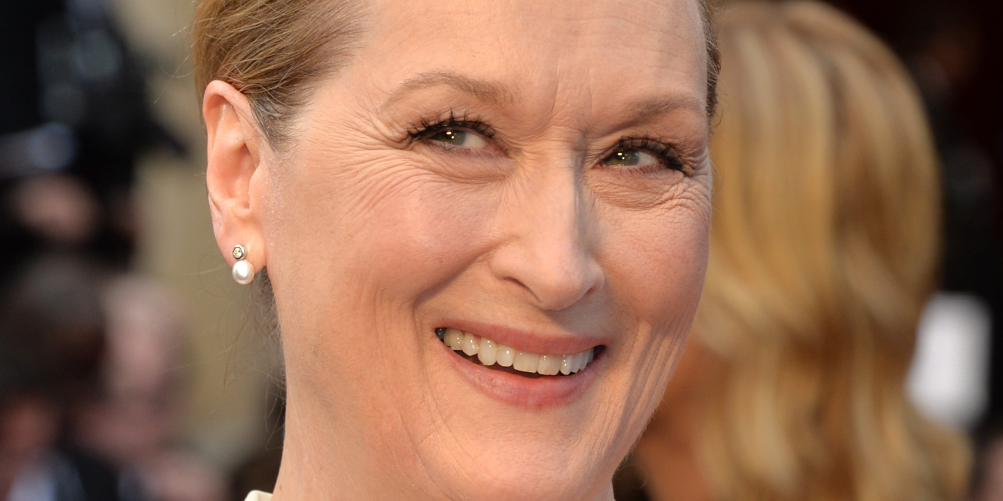 12 Actresses Over 50 Who Deserve Beauty Contracts | HuffPost