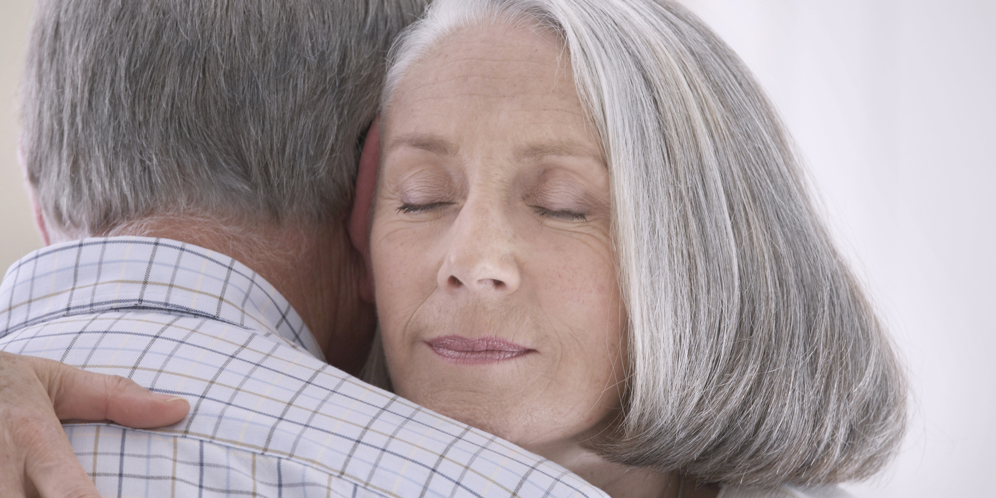 The 8 Best Things You Can Say To Someone Who Is Grieving Huffpost