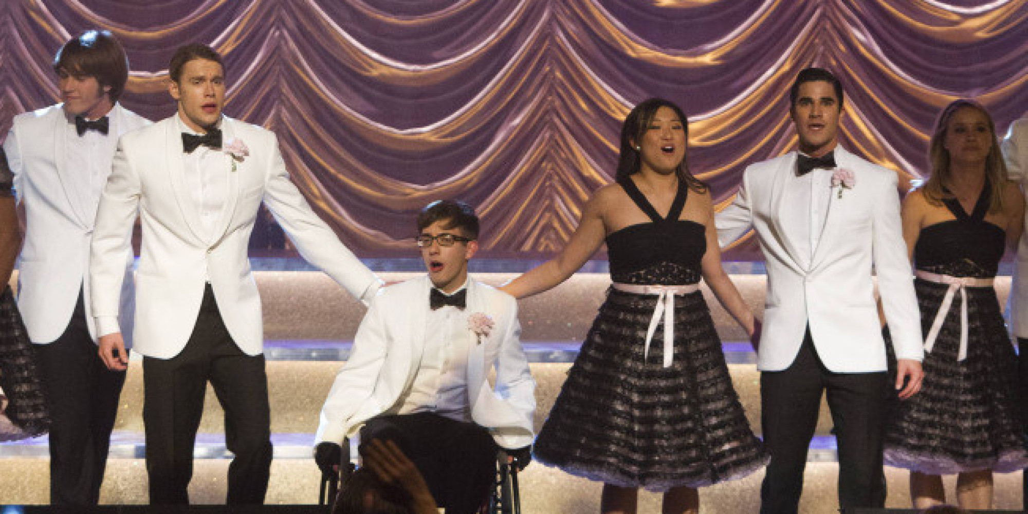 The Latest Glee Tribute To Cory Monteith Is A Serious Tearjerker Huffpost