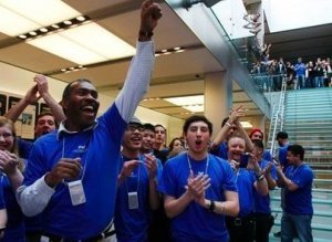 Apple Store Accepts Cash Ipad
