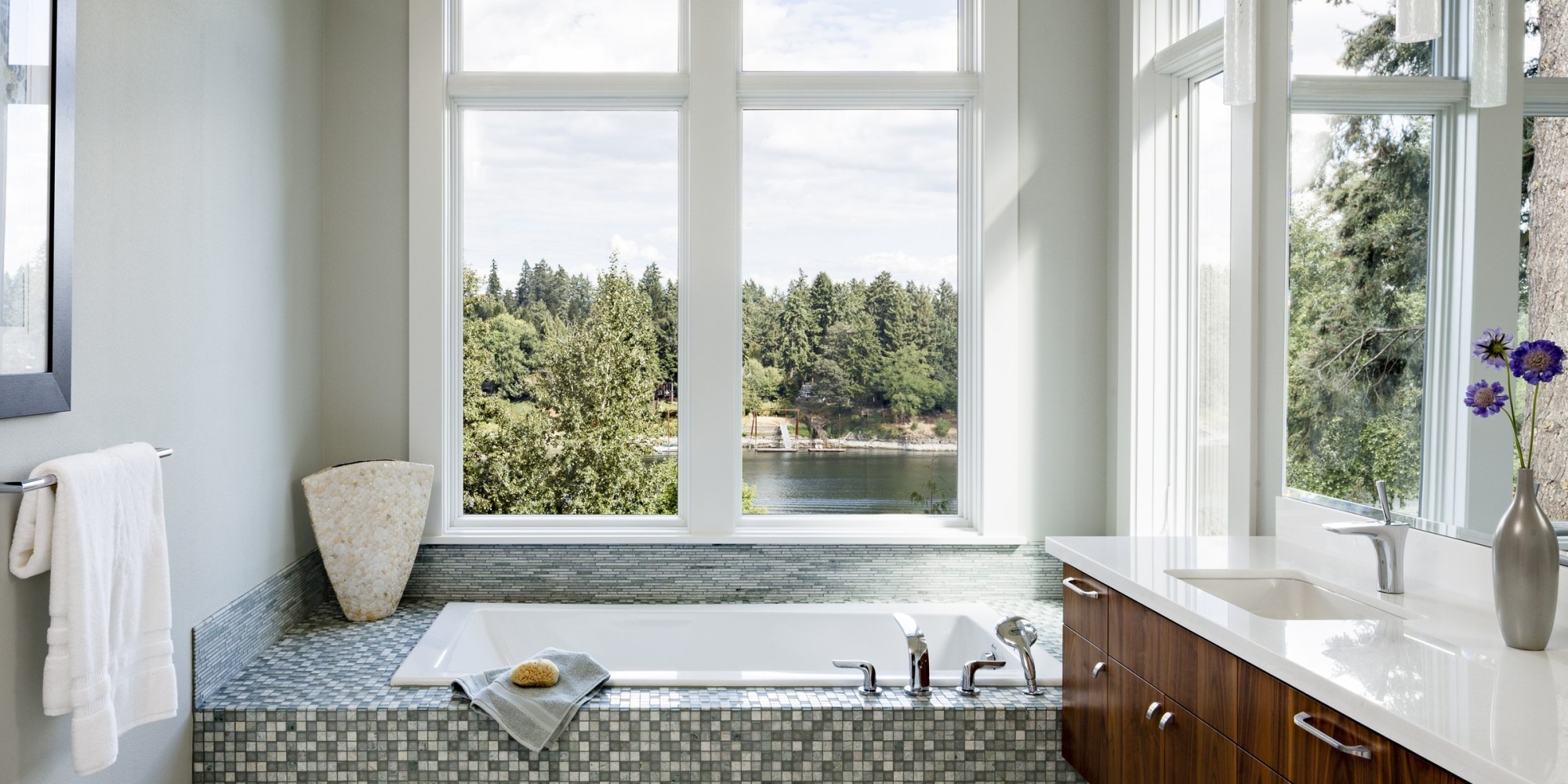 These 16 Incredible Bathrooms Are What Dreams Are Made Of (PHOTOS