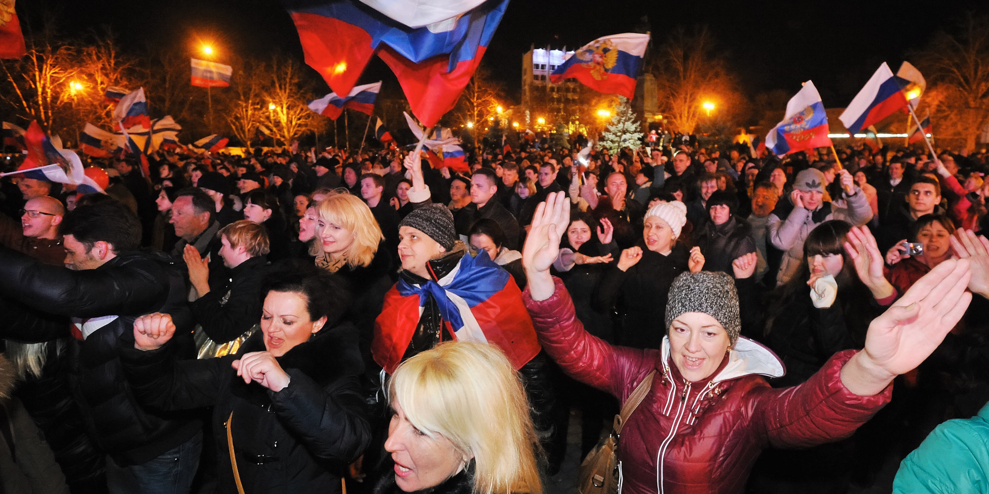 http://i.huffpost.com/gen/1681598/images/o-CRIMEA-REFERENDUM-facebook.jpg