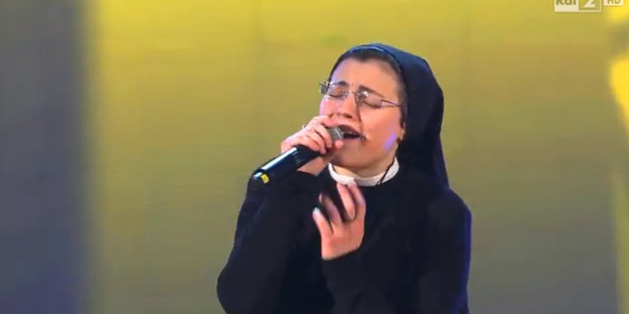 Singing Nun Wows Judges On Italian Version Of 'The Voice' (VIDEO
